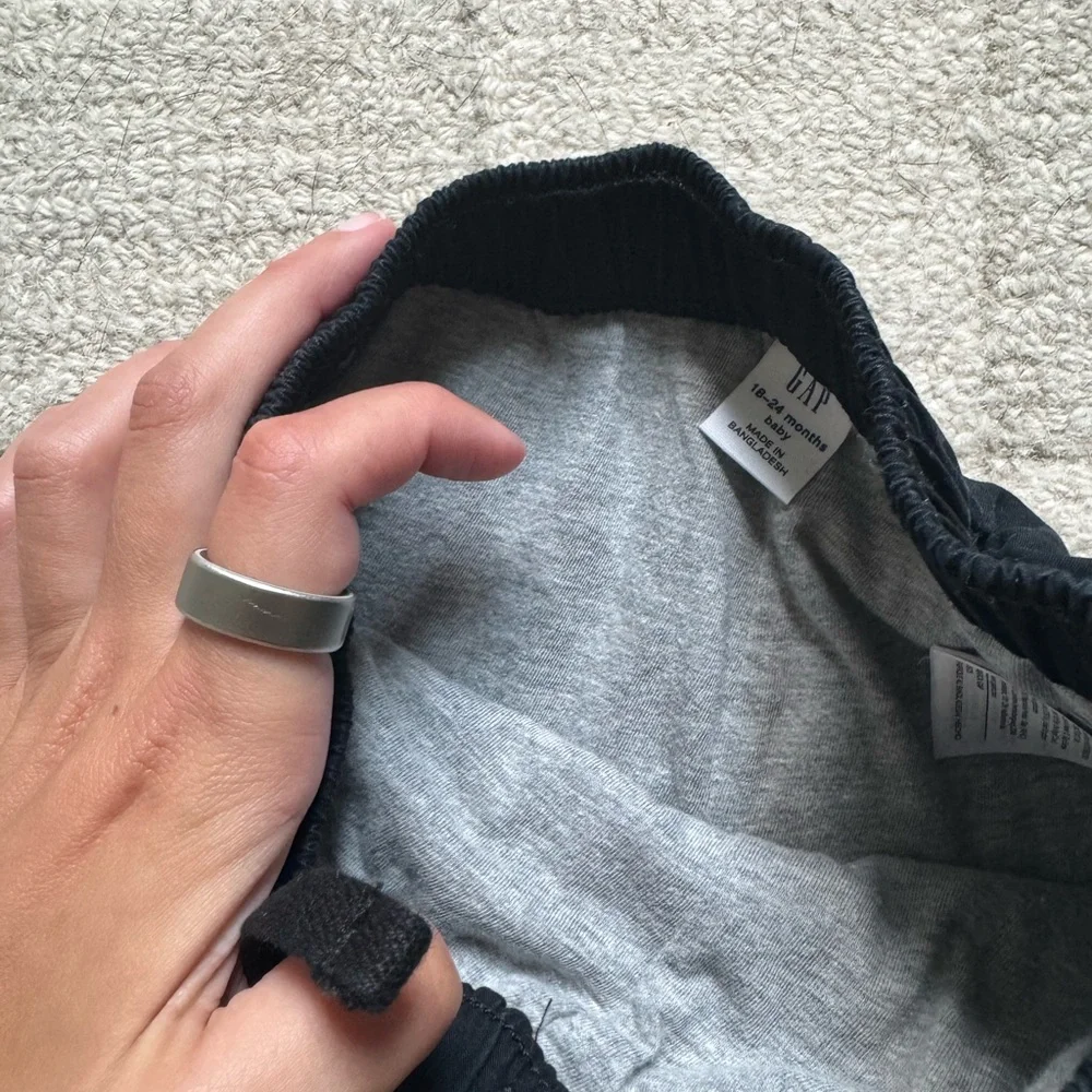 GAP classic black